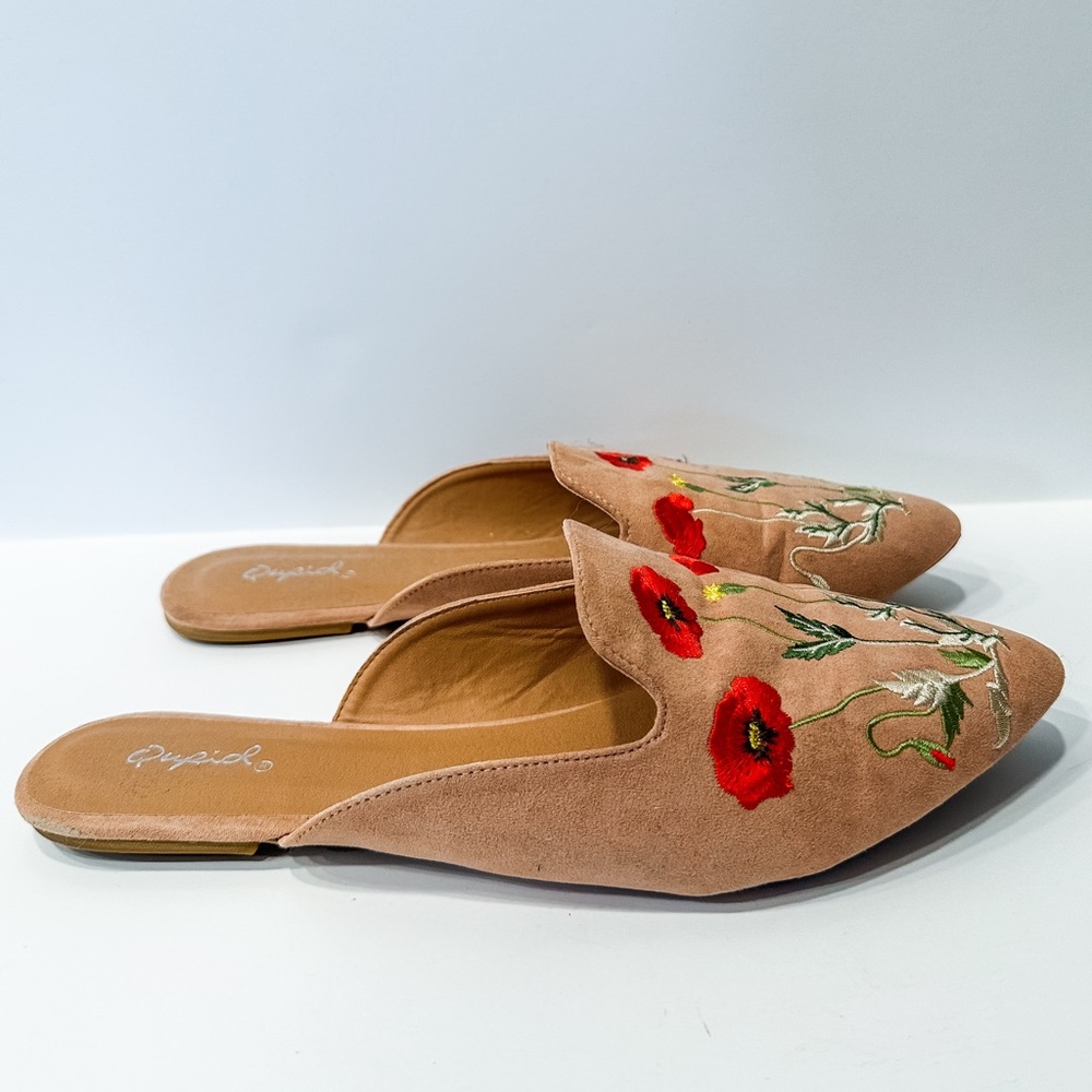 Qupid Floral Embroidered Mules Size 8